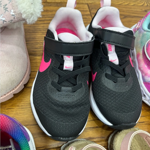 Great used condition Lot of 10 sizes 8-10.5 girl shoes - Picture 6 of 7